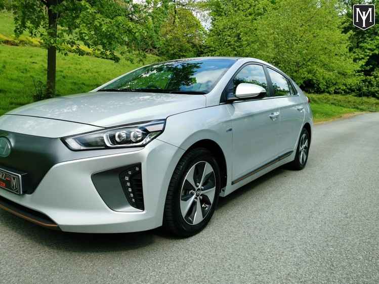 HYUNDAI IONIQ