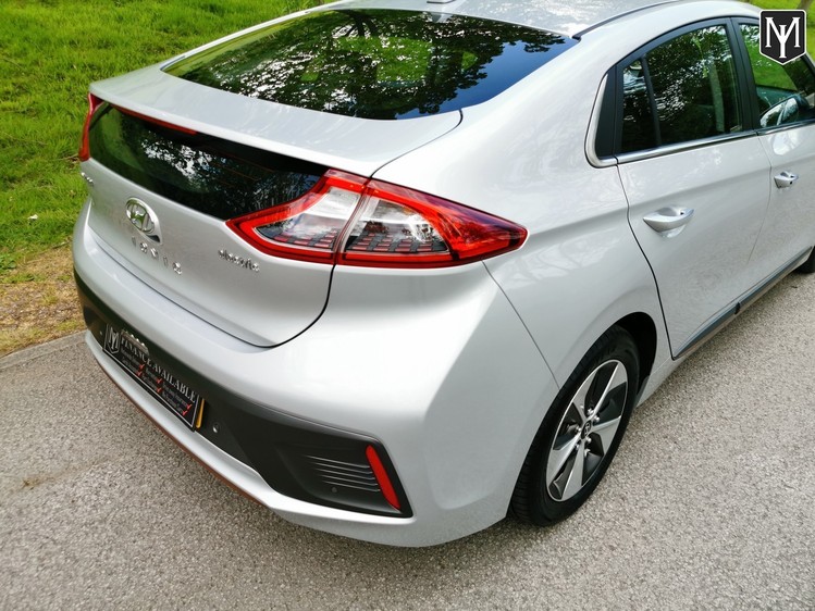 HYUNDAI IONIQ